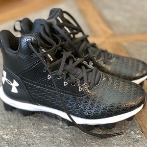 Under Armour Cleats Youth Size 5